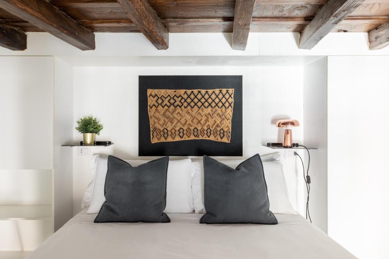 Ferienwohnung Iflat Art In The Heart Of Rom Exterior foto