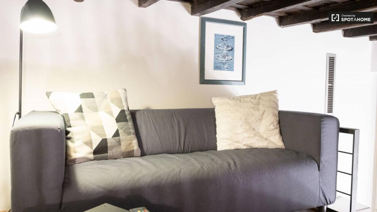 Ferienwohnung Iflat Art In The Heart Of Rom Exterior foto