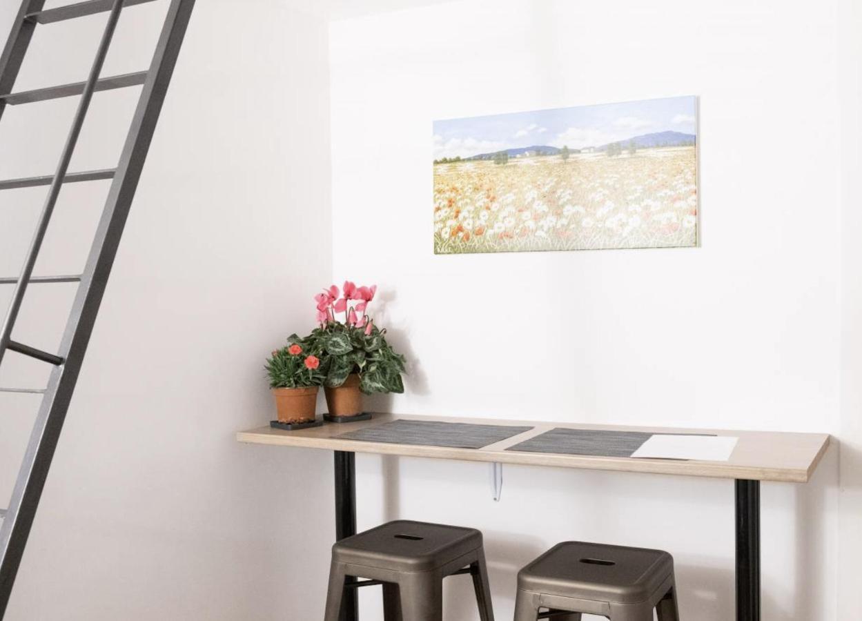 Ferienwohnung Iflat Art In The Heart Of Rom Exterior foto